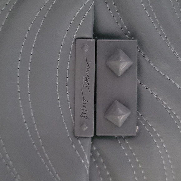 Betsey Johnson purse - Picture 2 of 4